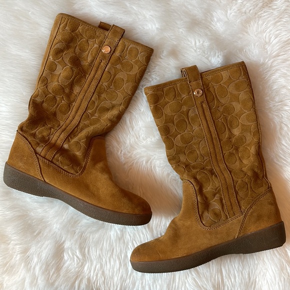 VGUC size 8 Coach Caramel Tulip Signature Suede Boots! - Picture 4 of 16